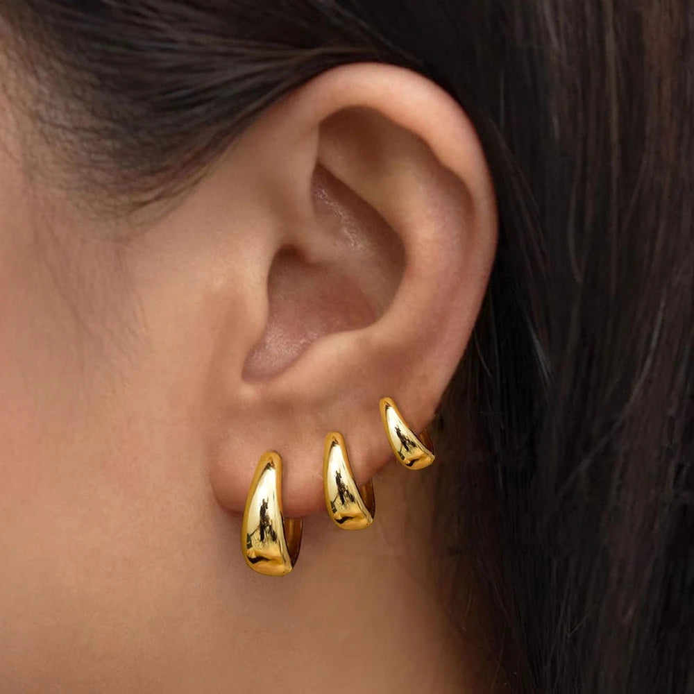 Classy Minimalist Gold Hoop Earrings Set