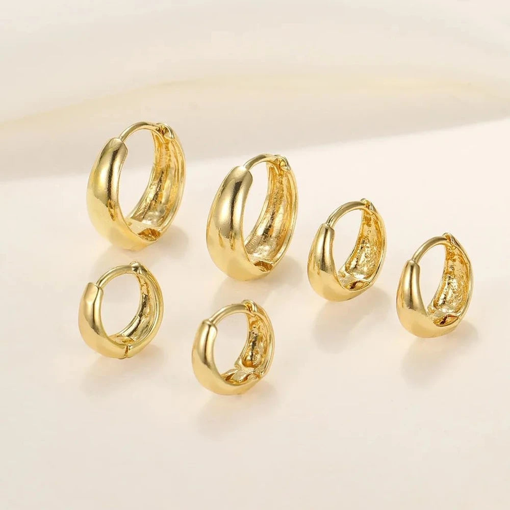 Classy Minimalist Gold Hoop Earrings Set